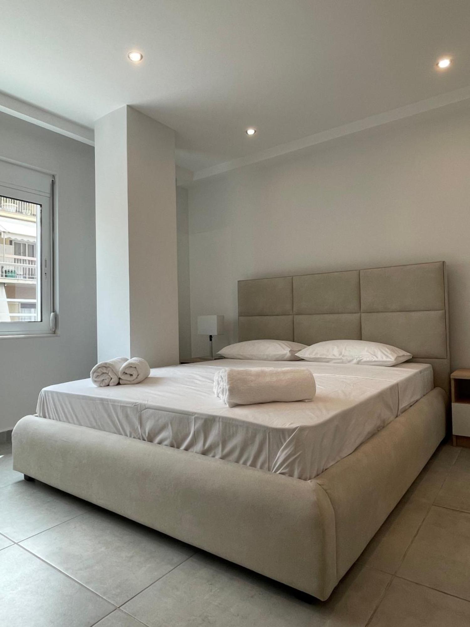Athenian Modern 2Bd Apt Next To Metro And Archaeological Museum Exterior photo
